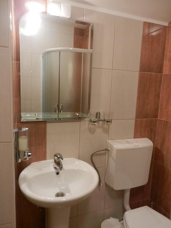 Guesthouse Ellite Požarevac الغرفة الصورة